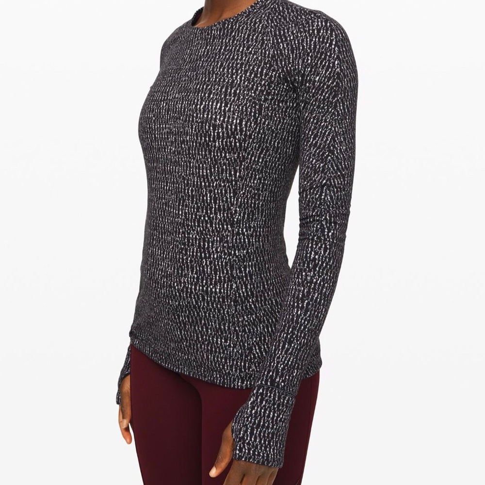 VEUC LULULEMON RUNDERFUL LONG SLEEVE SIZE 6